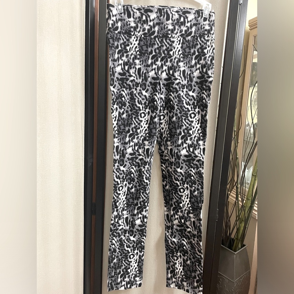Dressy Animal Print Black, Gray & White Leggings.